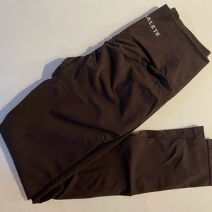 Alphalete Amplify Leggings